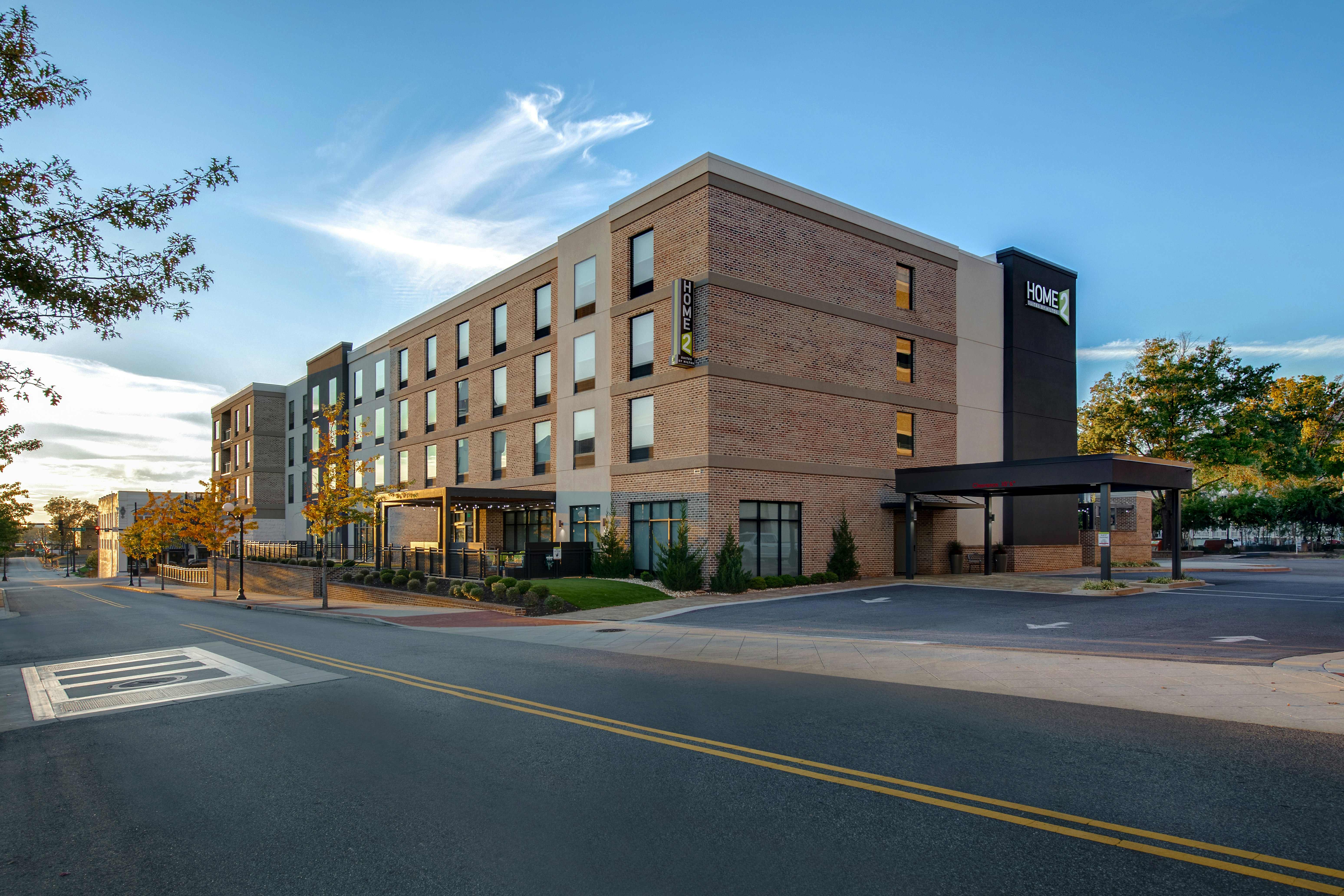 Home2 Suites by Hilton Anderson Downtown 13/16
