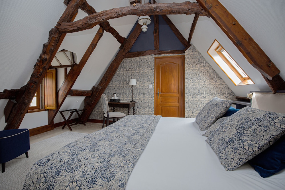FERME DE LA RANCONNIERE - MANOIR DE MATHAN 23/78