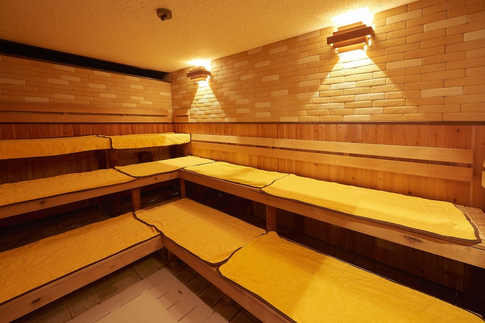 Famy Inn Makuhari 33/57