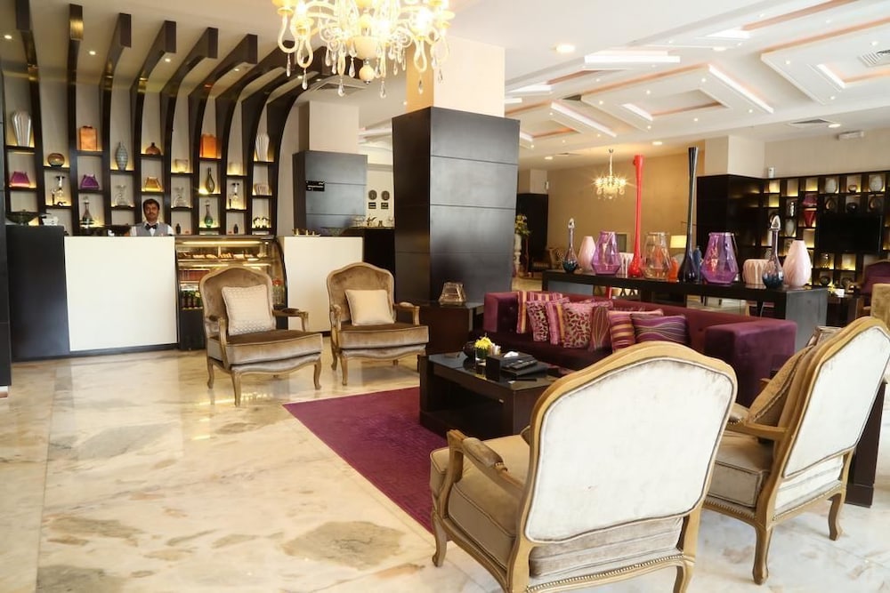 Al Muhaidb Square - Jawazat 24/29