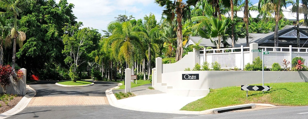 Oasis At Palm Cove 67/71