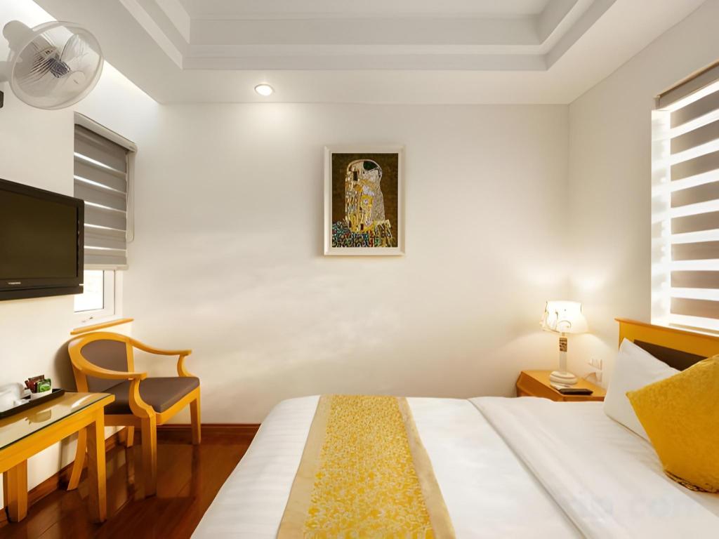 Superior, Queen Bed