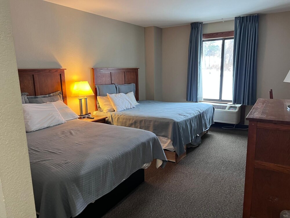 Standard, Multiple Beds