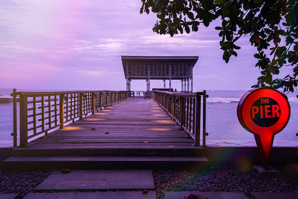 Aston Anyer Beach Hotel 43/50
