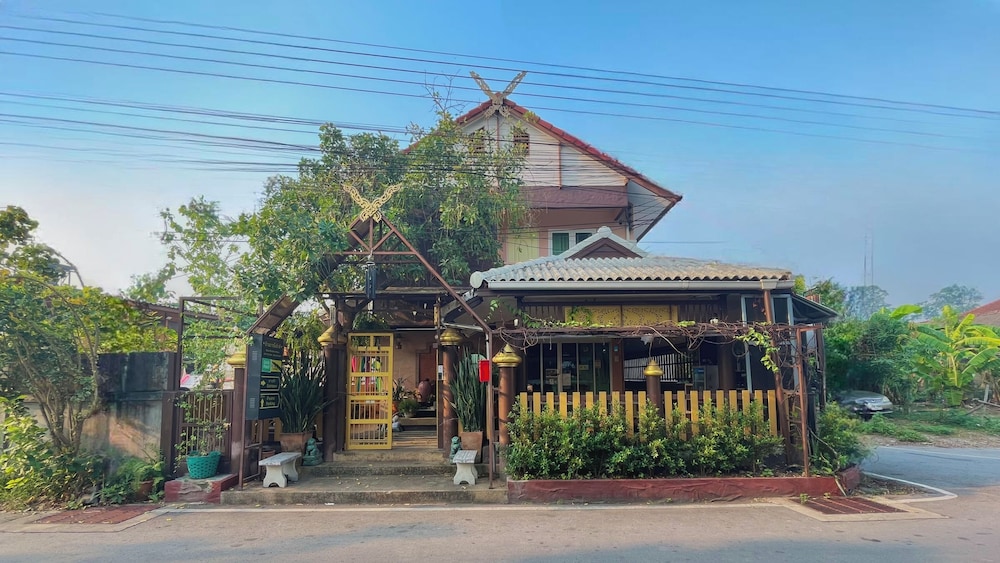 Baan Baramee Guesthouse 3/50