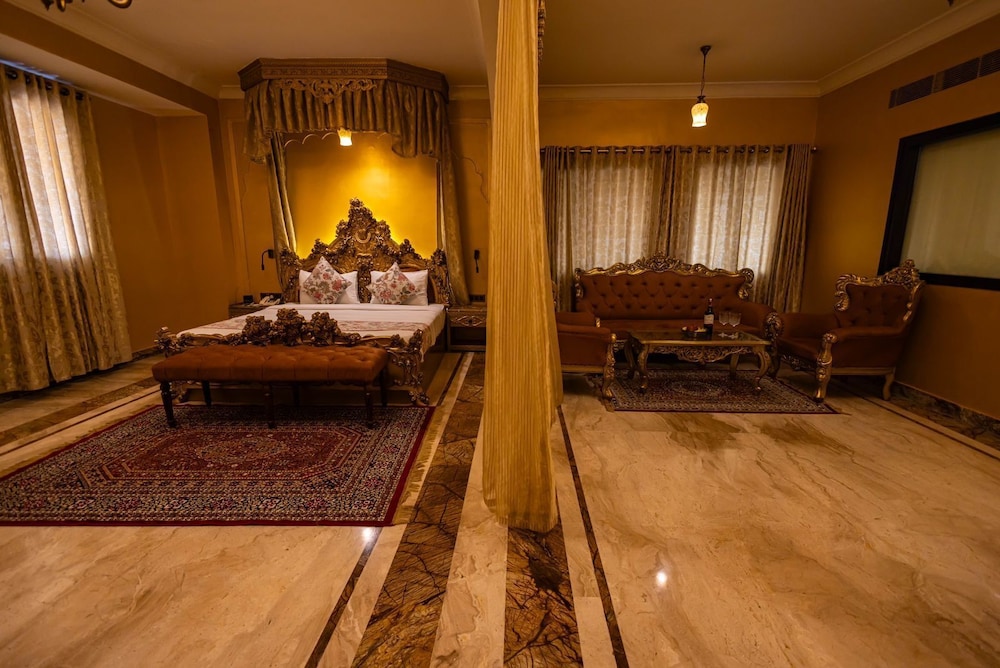 Welcomheritage Traditional Haveli 33/43