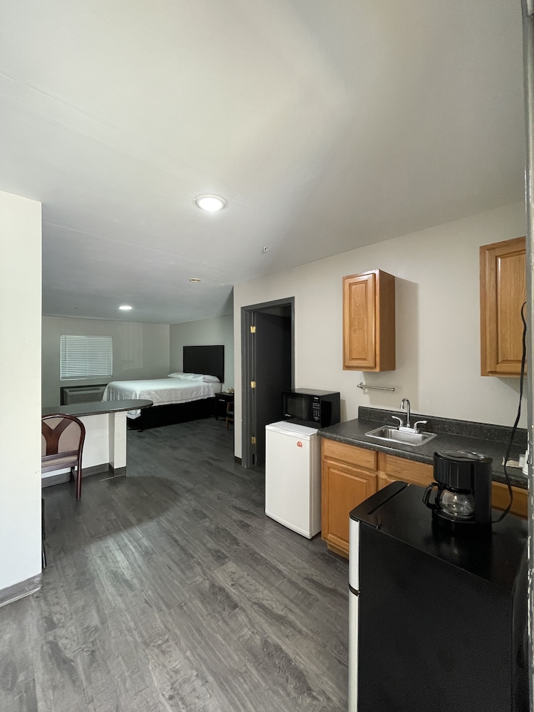 High Falls Hide-A-Way Lodging 37/49
