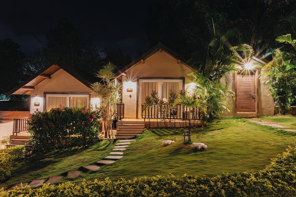 Stone Wood Resort & Spa 35/50