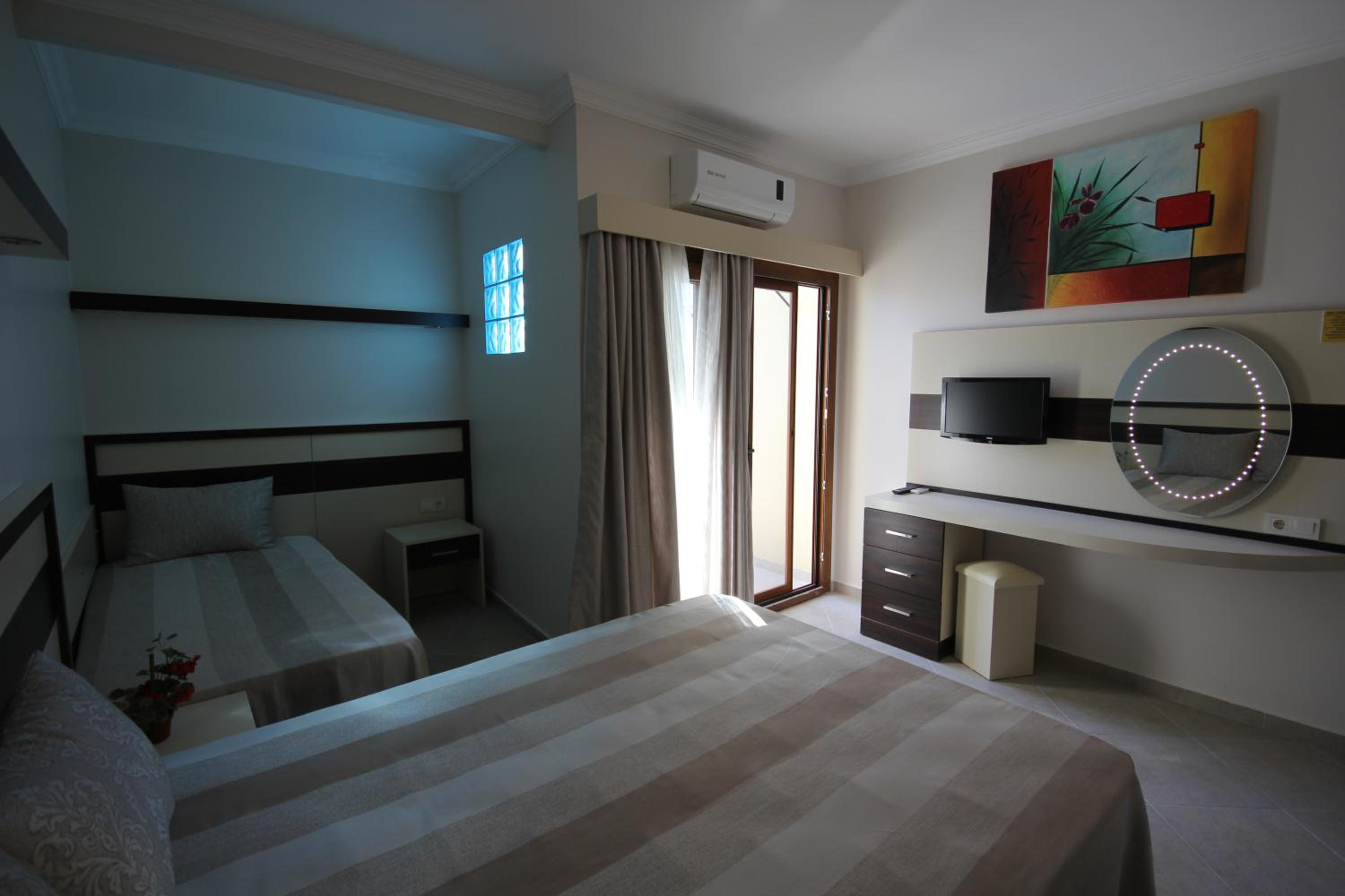 Amfora Otel 17/53