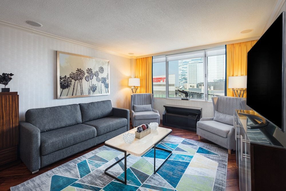 E Central Downtown Los Angeles Hotel 26/54