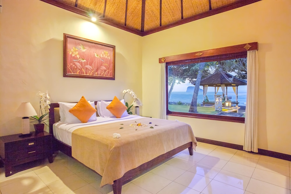 DELUXE, VILLA, BEACH FRONT
