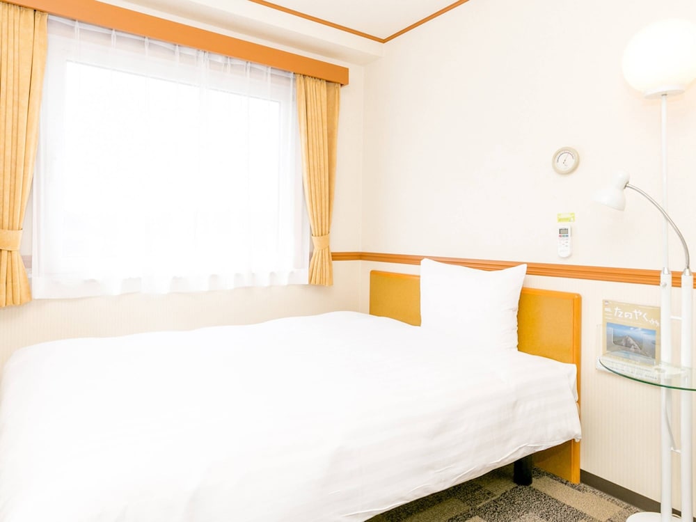 Toyoko Inn Toyama eki Sinkansen guchi No.1 18/67