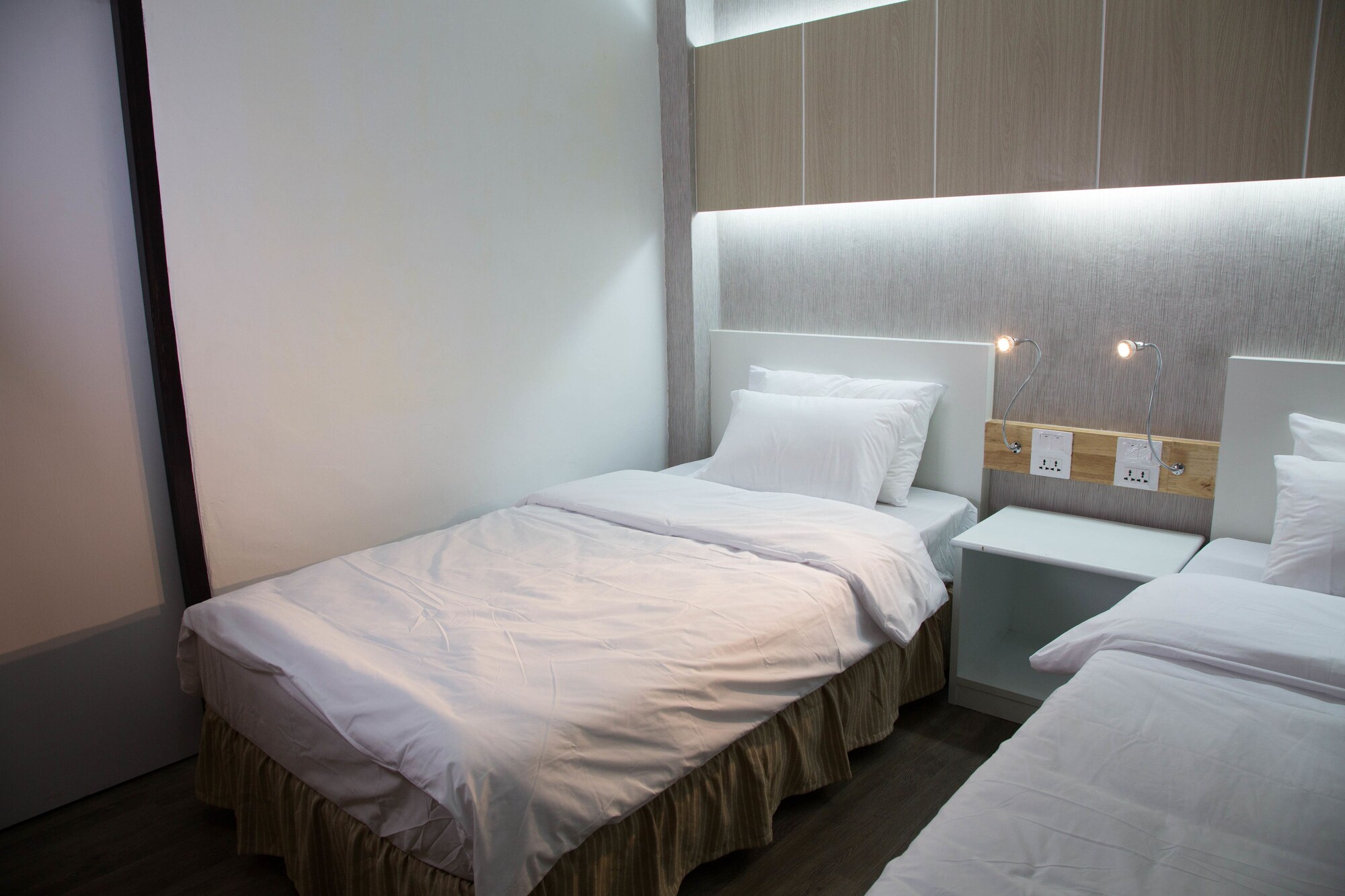 Room, Twin Beds