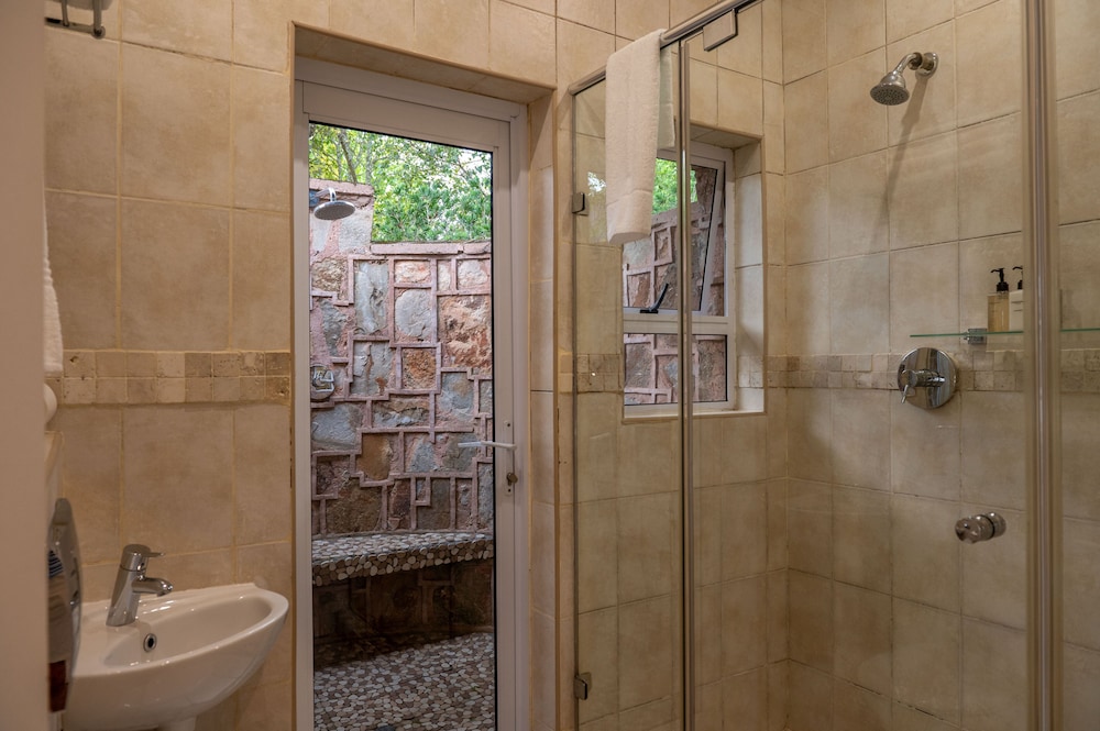 Walkersons Hotel Spa 42/43