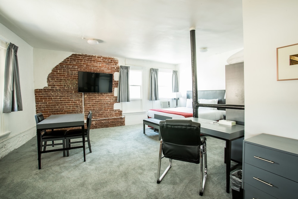 American Hotel Los Angeles 19/24