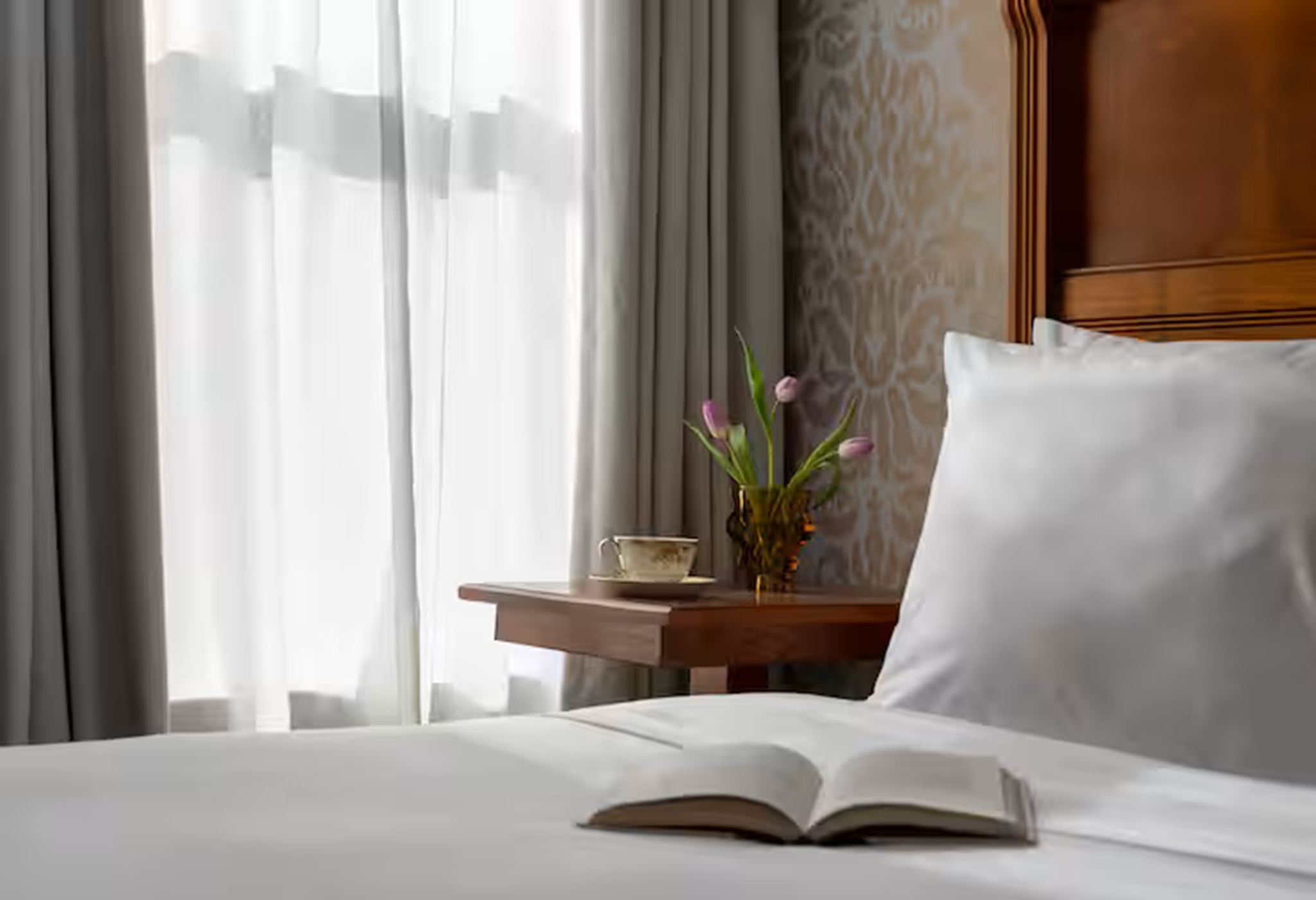 Room, King Bed, Bathtub, Large
