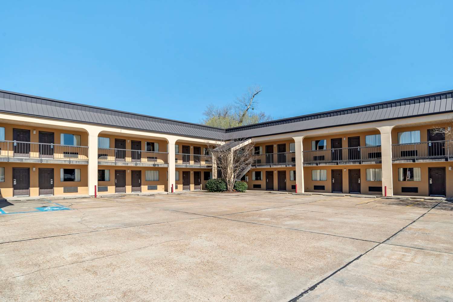 Econo Lodge Pearl - Jackson 2/17