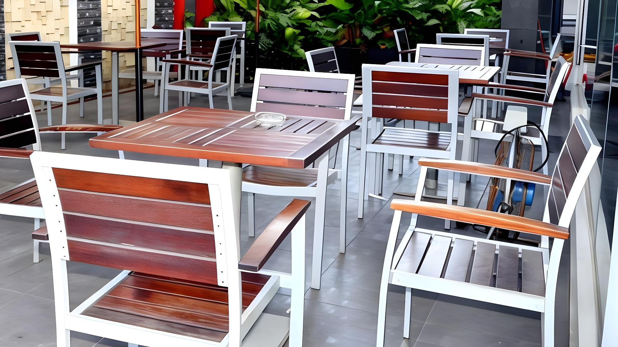 Sumi Hotel Simpang Lima Semara 28/32