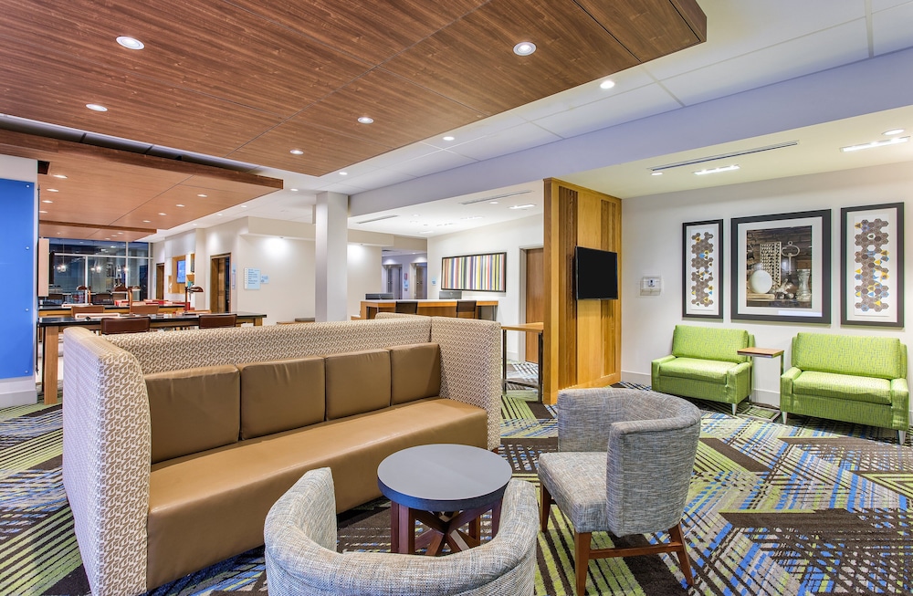 Holiday Inn Express And Suites La Grange 12/54