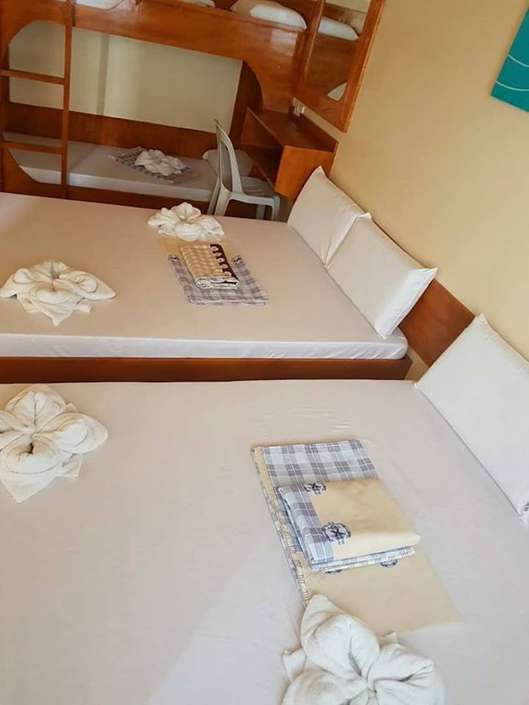 Ging-Ging Hotel & Resort 65/70
