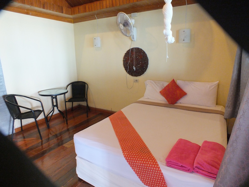 BOTTLE BEACH 1 RESORT 23/74