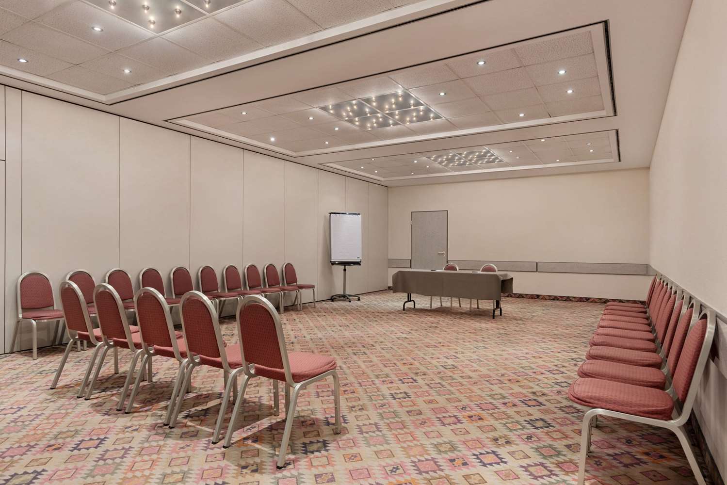 Ramada By Wyndham Bottrop 15/18