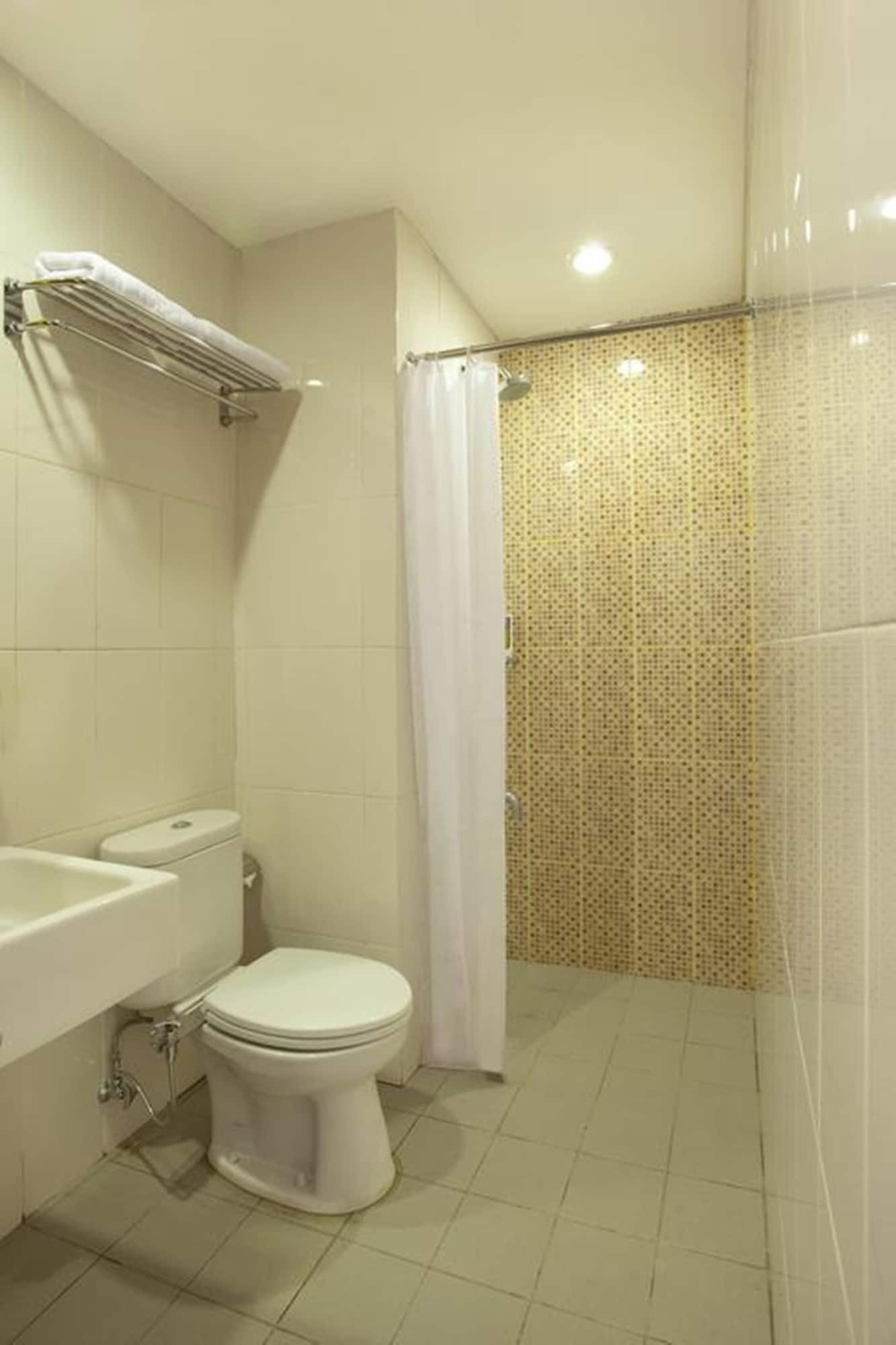 Smart Room Twin، Hotel Amaris Cihampelas 6/6