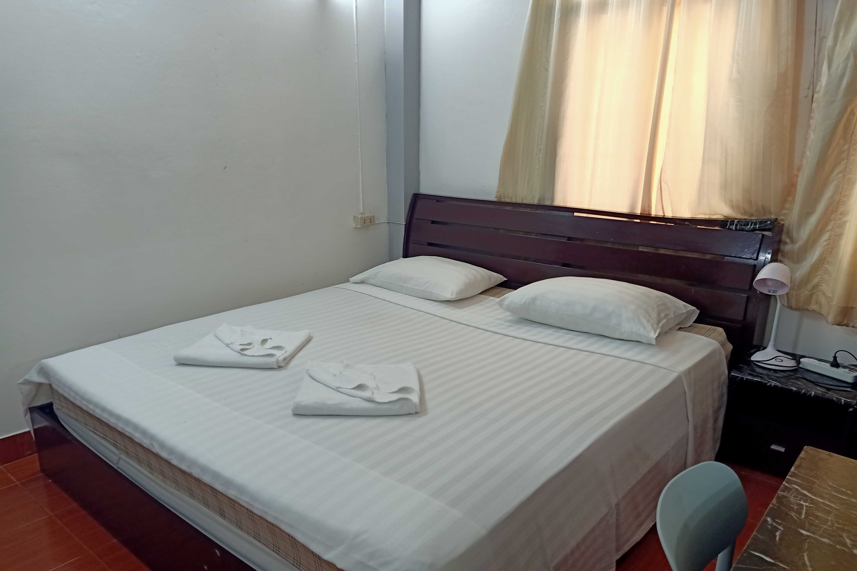 Standard, Double Bed
