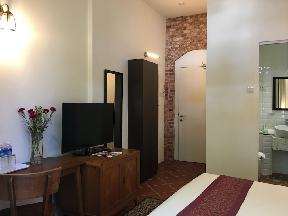 Spices Hotel 2/33
