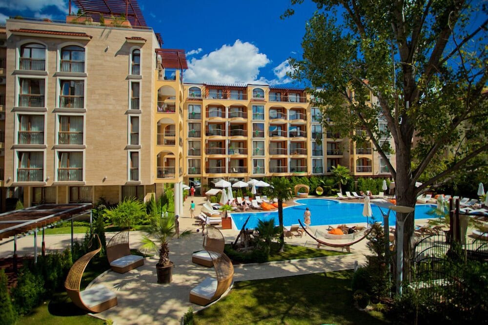 Harmony Suites 2 3 9/65