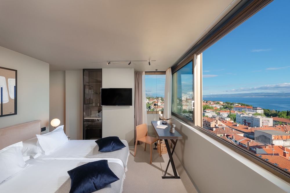 Hotel Royal Suites 33/73
