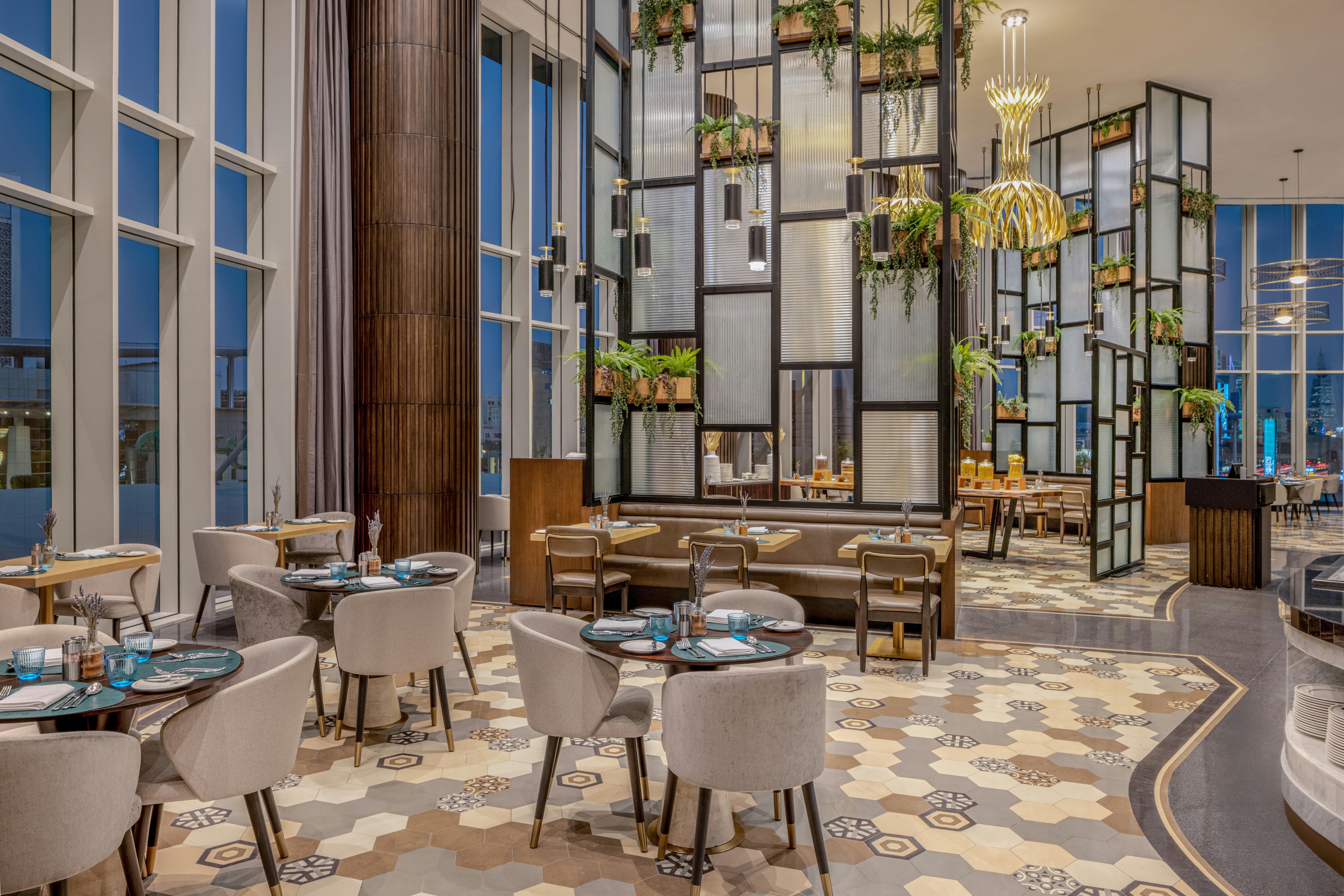 هيلتون الرياض العليا(Hilton Riyadh Olaya) 39/57