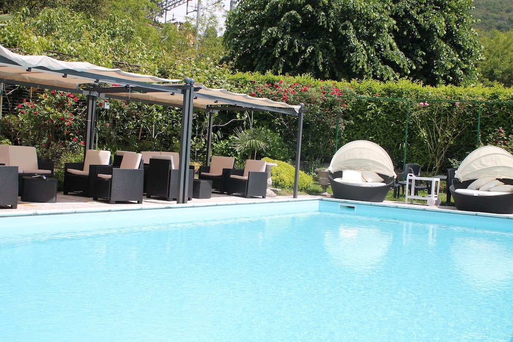 ALBERGO PARADISO 31/39