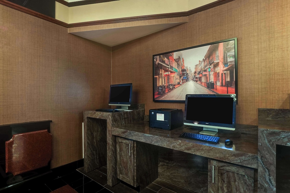 Drury Plaza Hotel New Orleans 35/50
