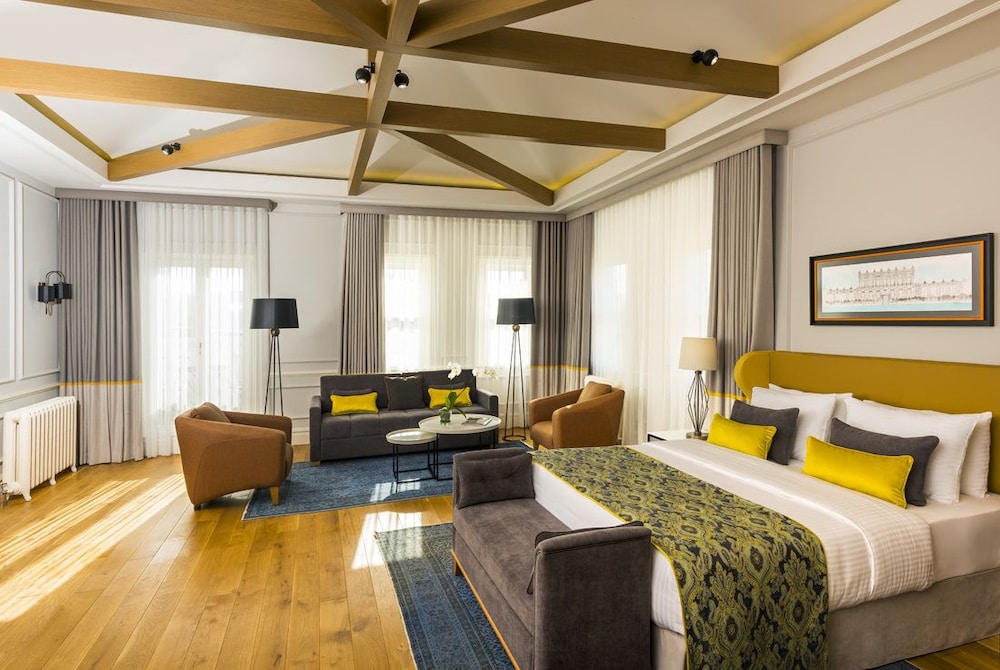 Nevv Bosphorus Hotel & Suites 13/68