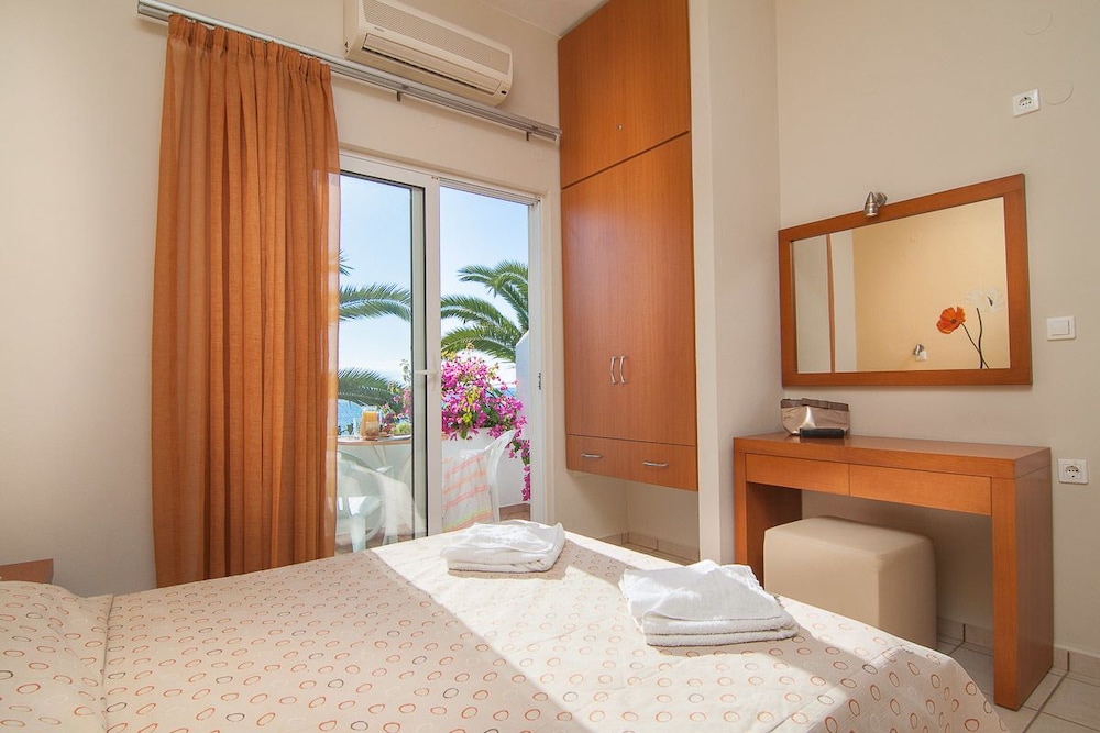 Skinos Apartments And Studios 14/40