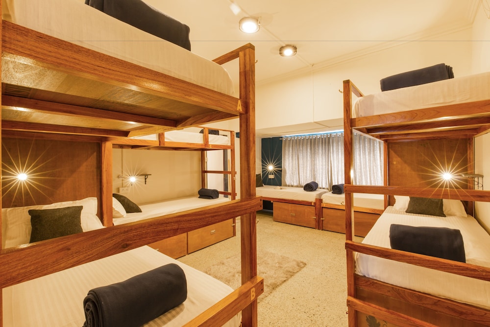 Locomo Hostel - Mumbai Airport 17/50