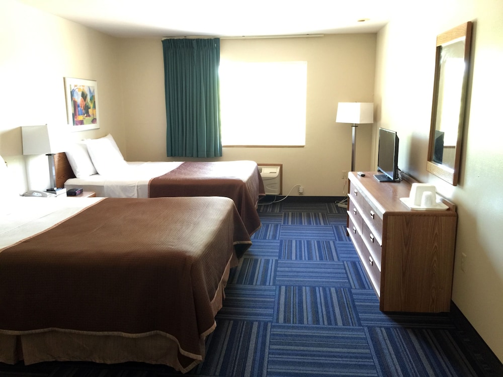 Sleep Inn & Suites Wisconsin Dells - Lake Delton 6/22