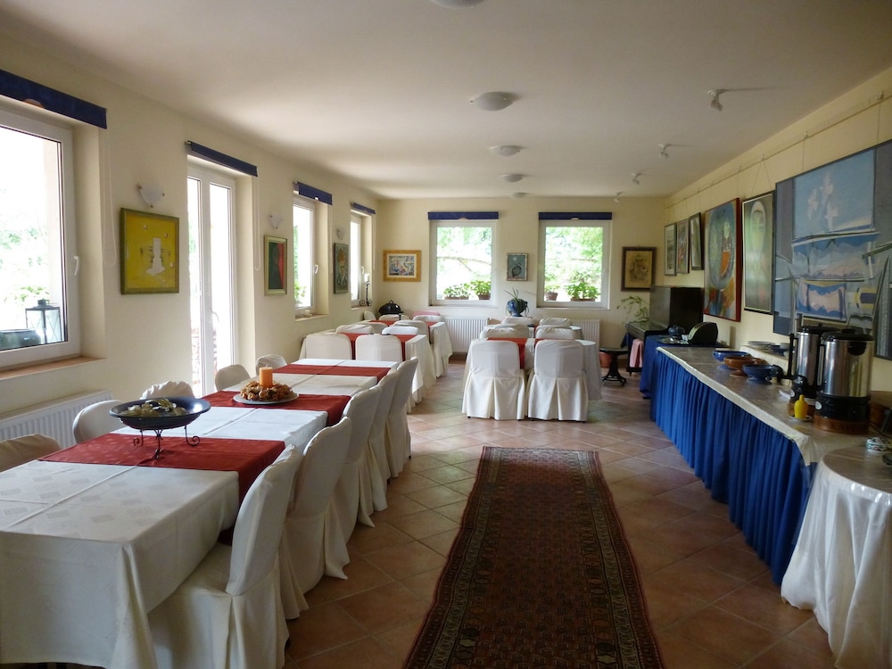 Albergo Giardino 26/50