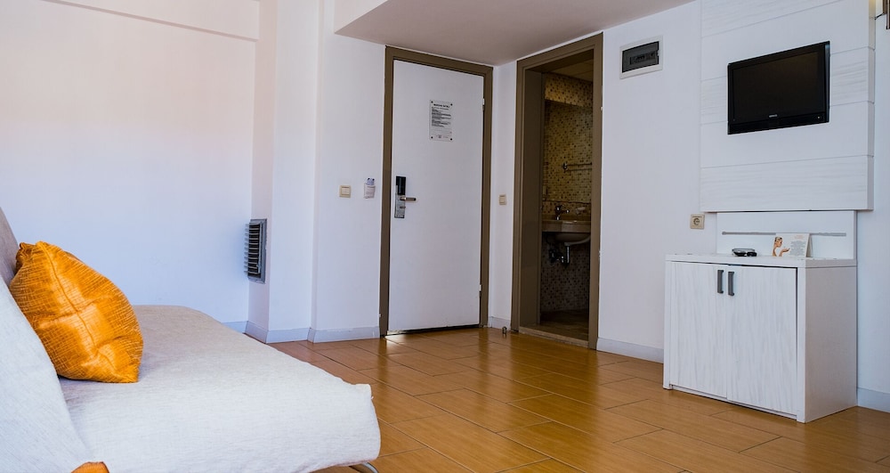 Mersoy Exclusive Hotel 30/61