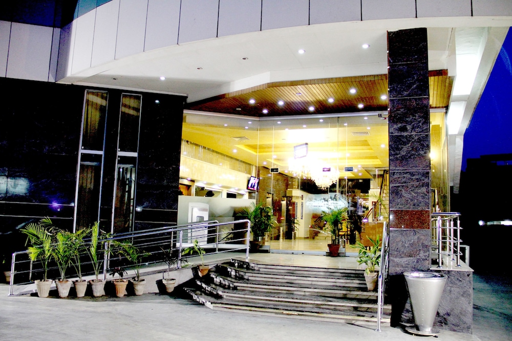 Shalimar Tower Hotel Lahore 10/50