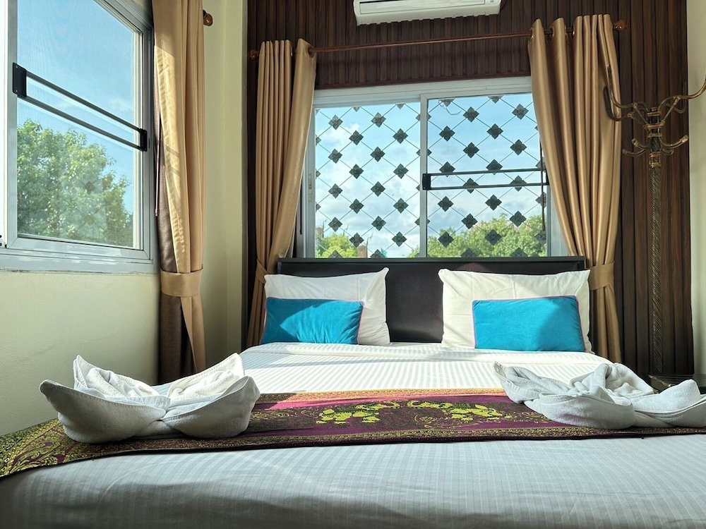 Mixay Paradise Hotel 39/78