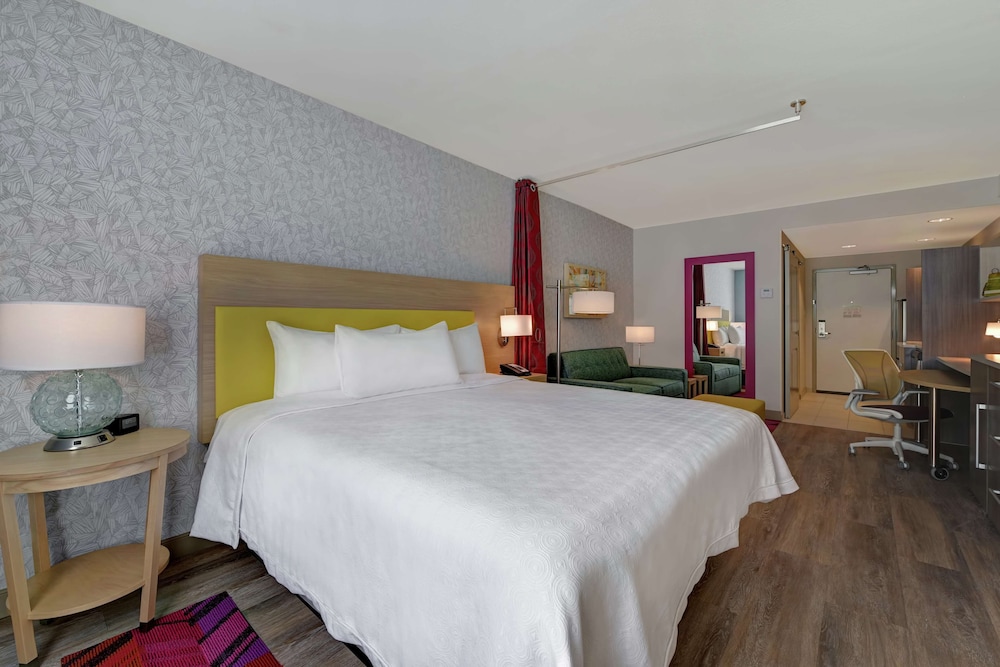 Home2 Suites by Hilton West Palm Beach Airport 24/62