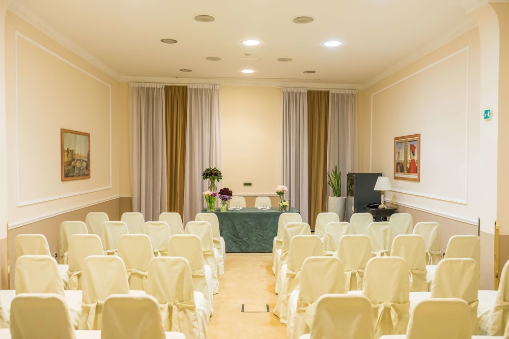 Bernini Palace Hotel 68/77