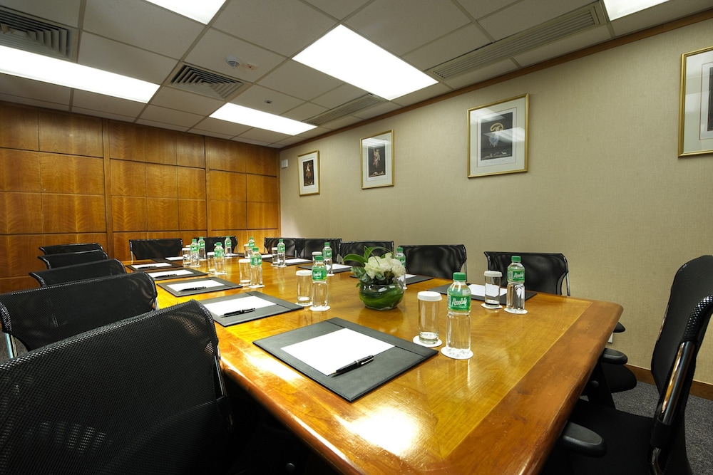 Charterhouse Causeway Bay Hotel 40/50