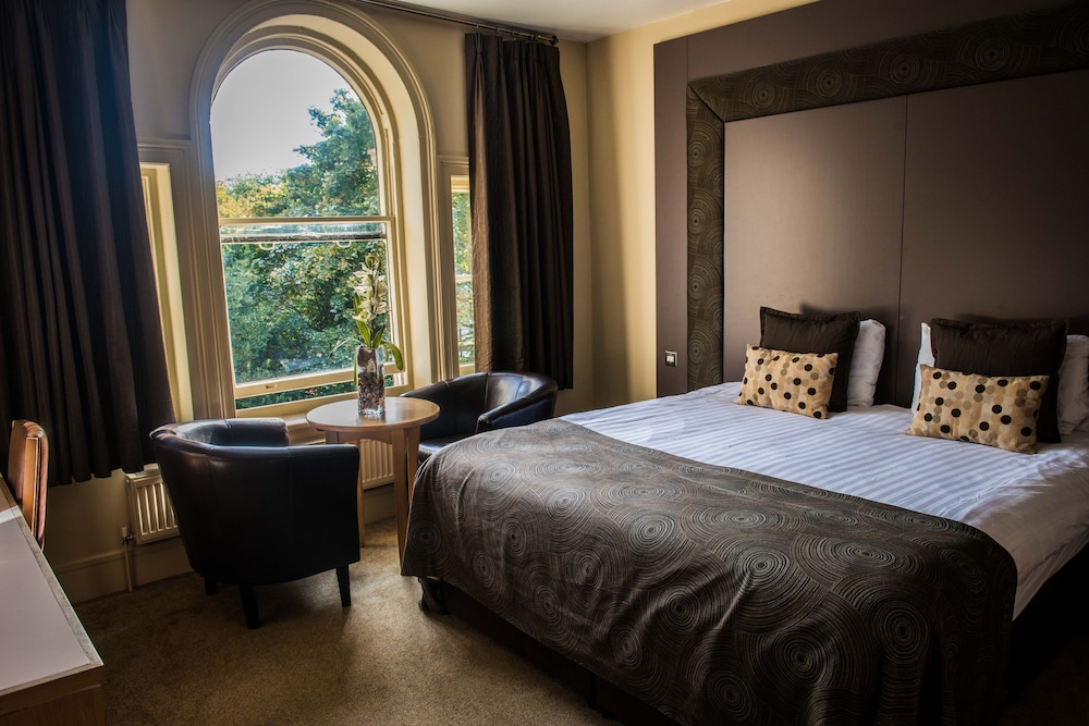 Regent Hotel 10/42