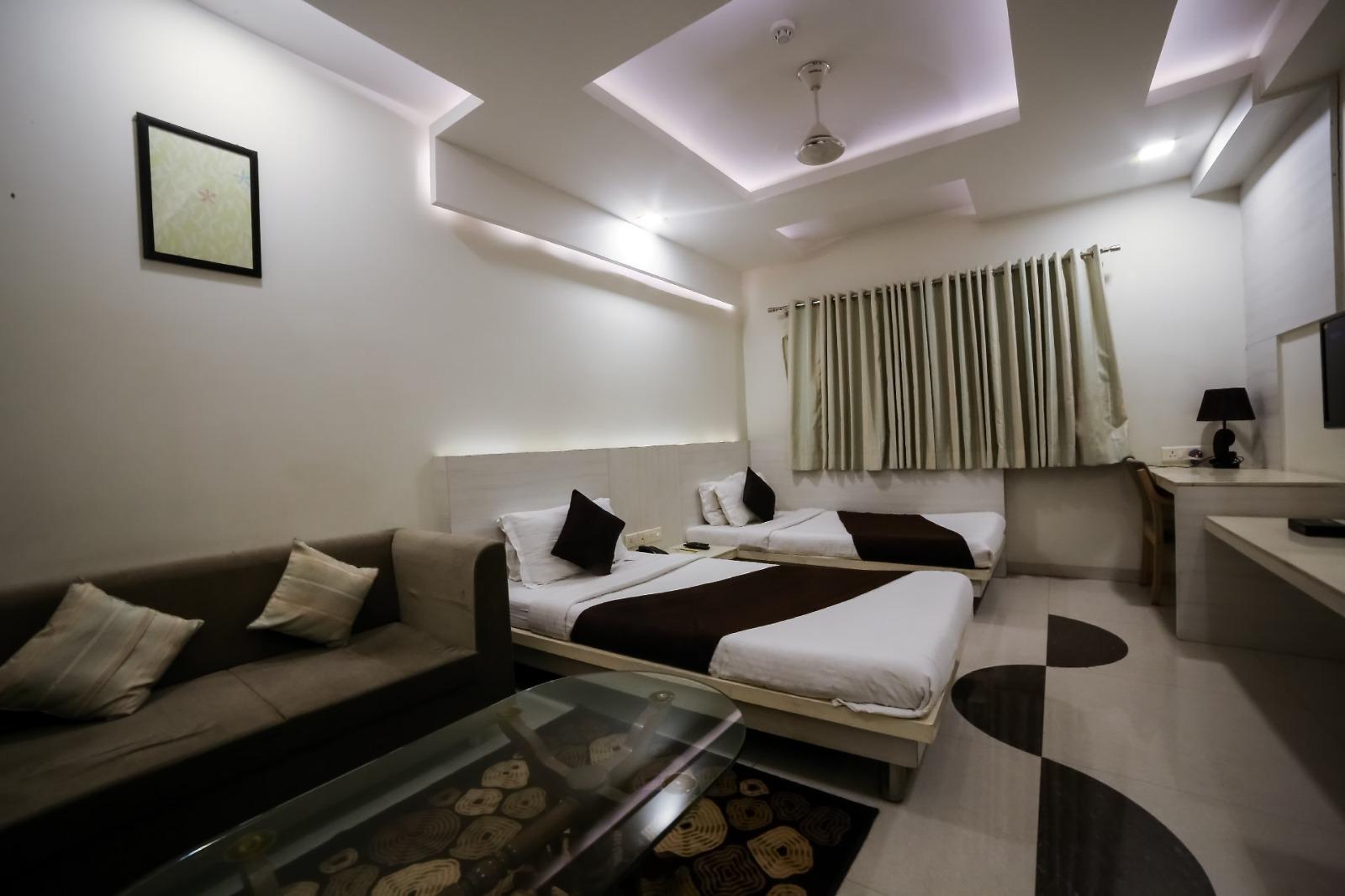 Hotel Somdeep Palace 12/20