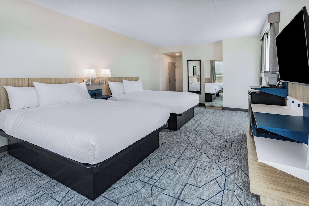Microtel Inn and Suites by Wyndham Summerside 14/39