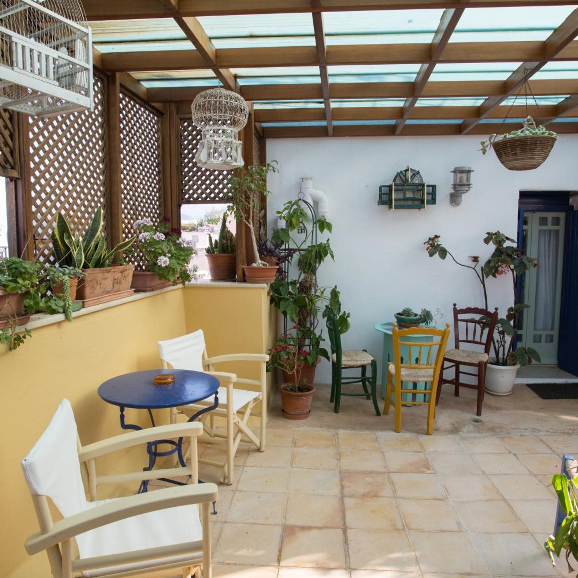 Nostos Hotel 68/81