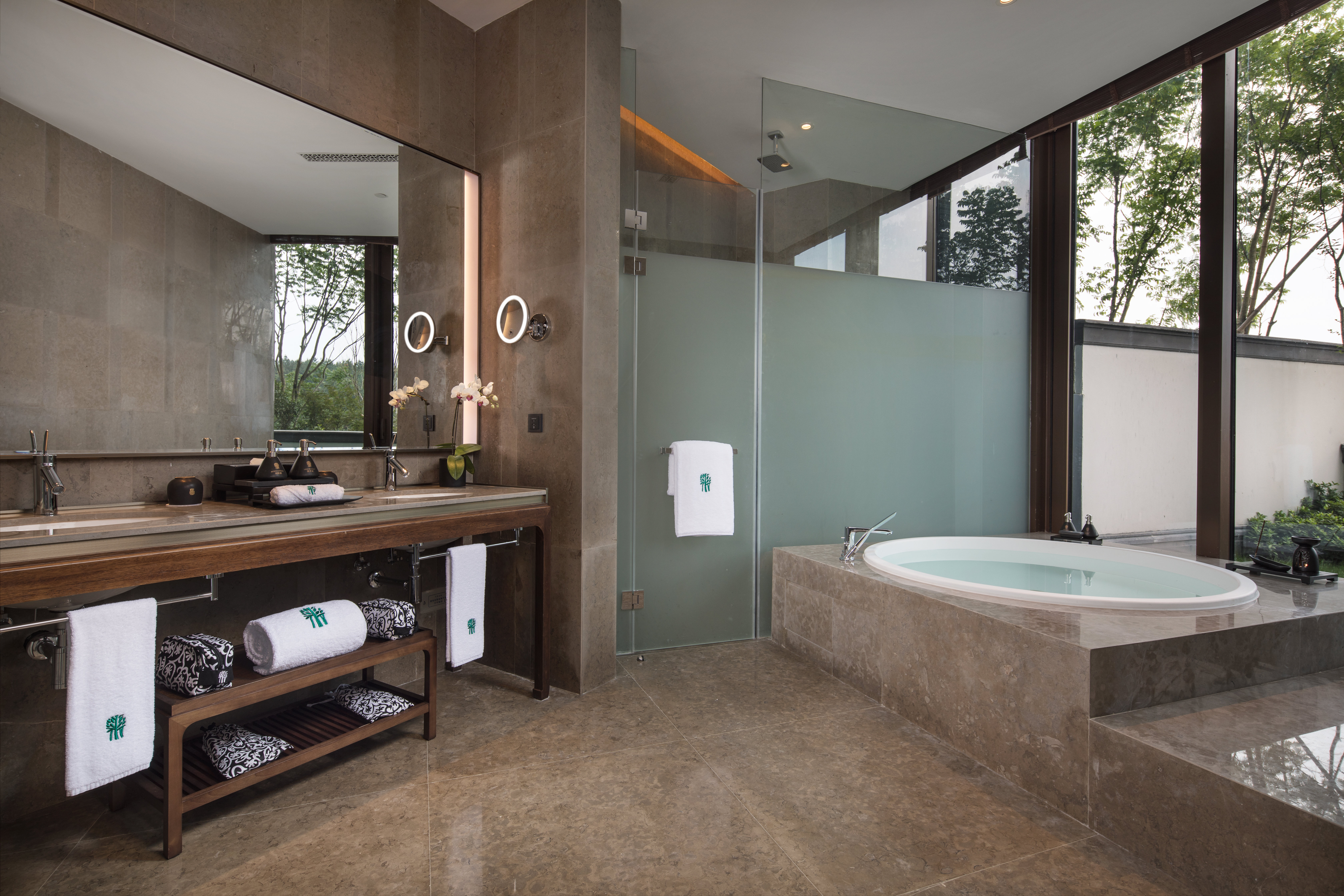 Banyan Tree Anji 48/50